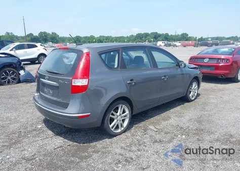 2009 Hyundai Elantra Touring из США, поврежденный, VIN KMHDC86E49U040755